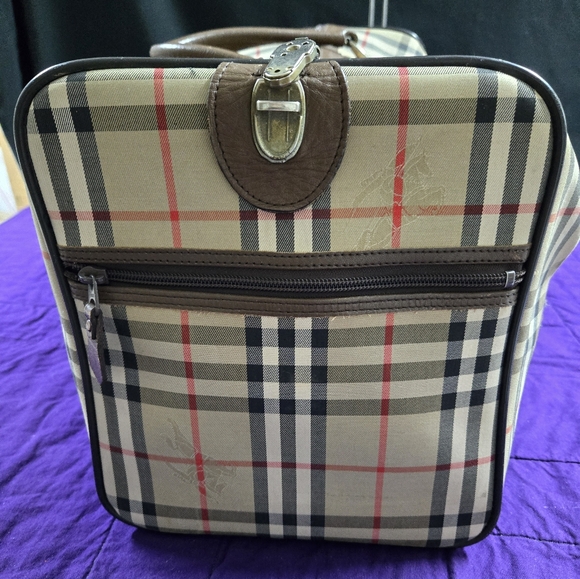 BURBERRYS DUFFLE TRAVEL BAG - Picture 7 of 13